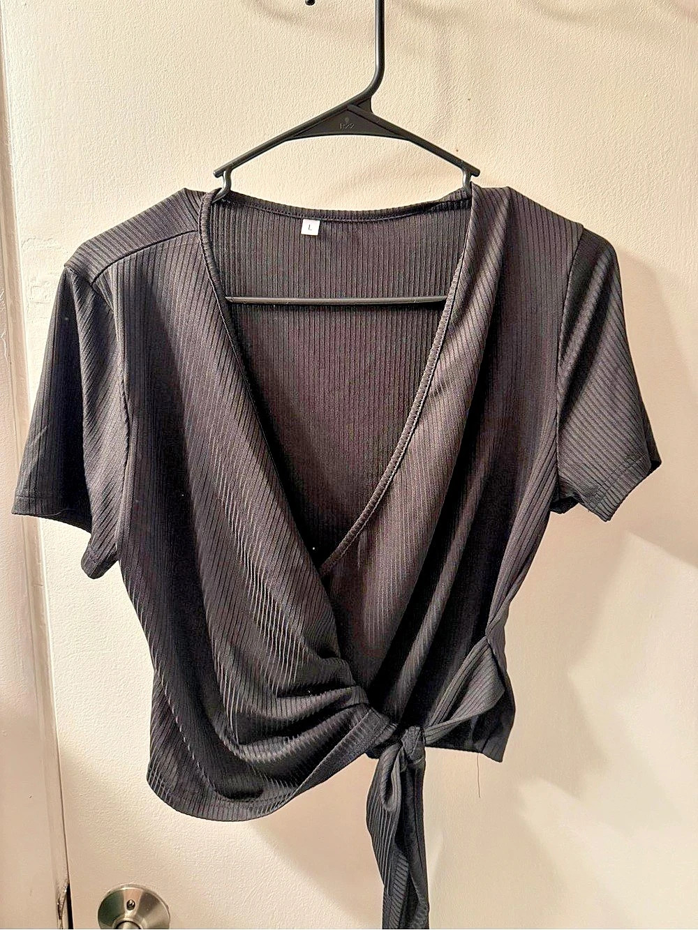 Black Tie-Front Short Sleeve Top Like New